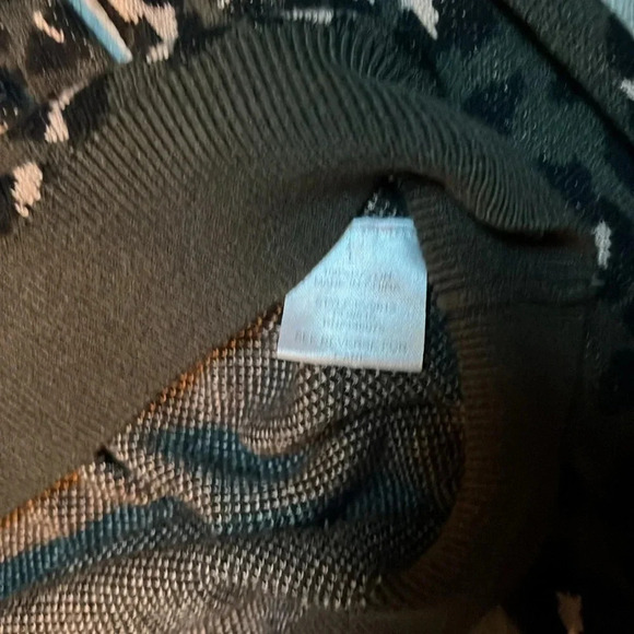 Peyton Jensen green animal print pullover hoodie - Picture 5 of 8